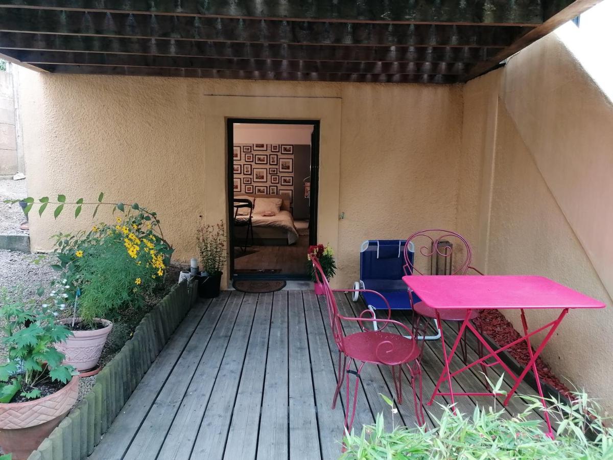 Guest House Dans Jardin Exotique Proche D'Une Voie Verte モルレー エクステリア 写真
